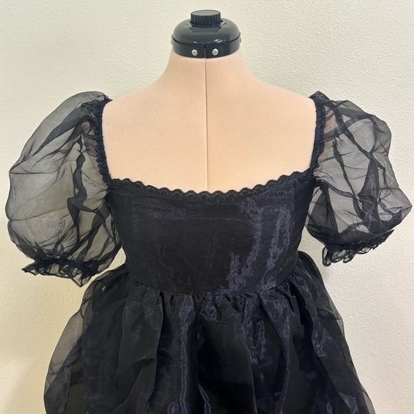 Francesca’s Alisia puff sleeve babydoll swing dress, black - Picture 6 of 16